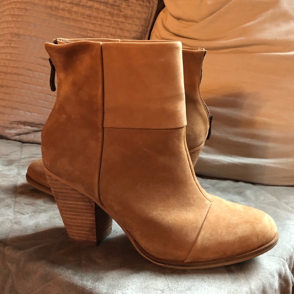 Vince Camuto Shoes - Vince Camuto booties tan
